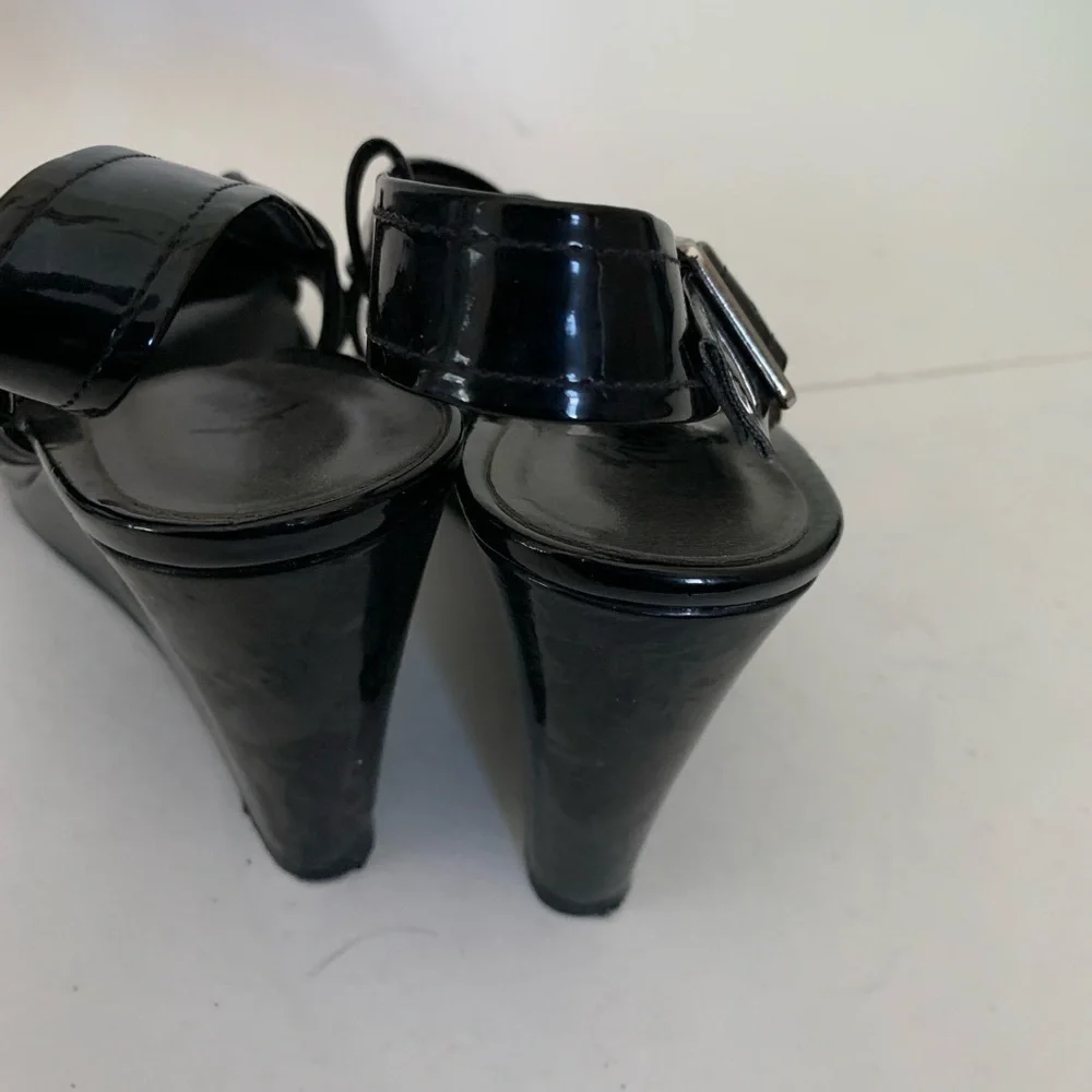 Fioni black strappy wedge shoes heels